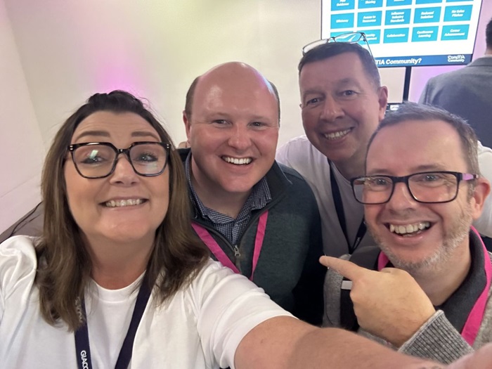 partenaires exclaimer